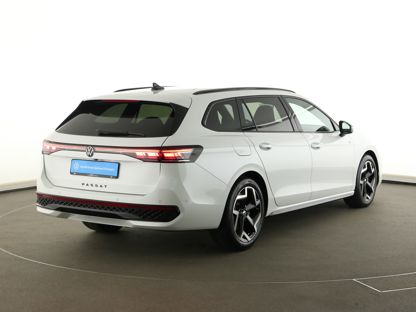 VW Passat Variant - Bild 11
