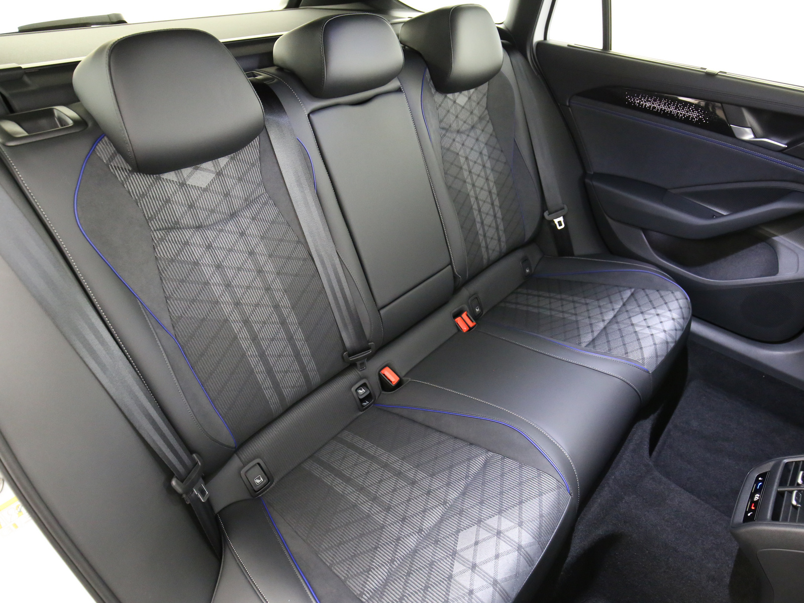 VW Passat Variant - Bild 19
