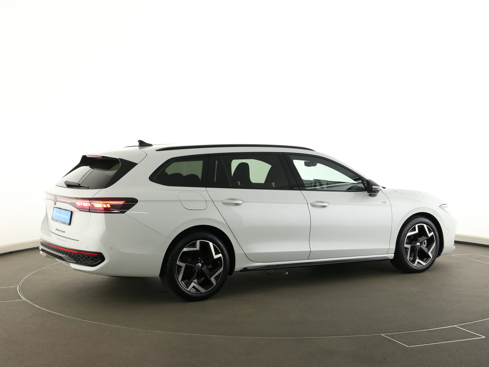 VW Passat Variant - Bild 7