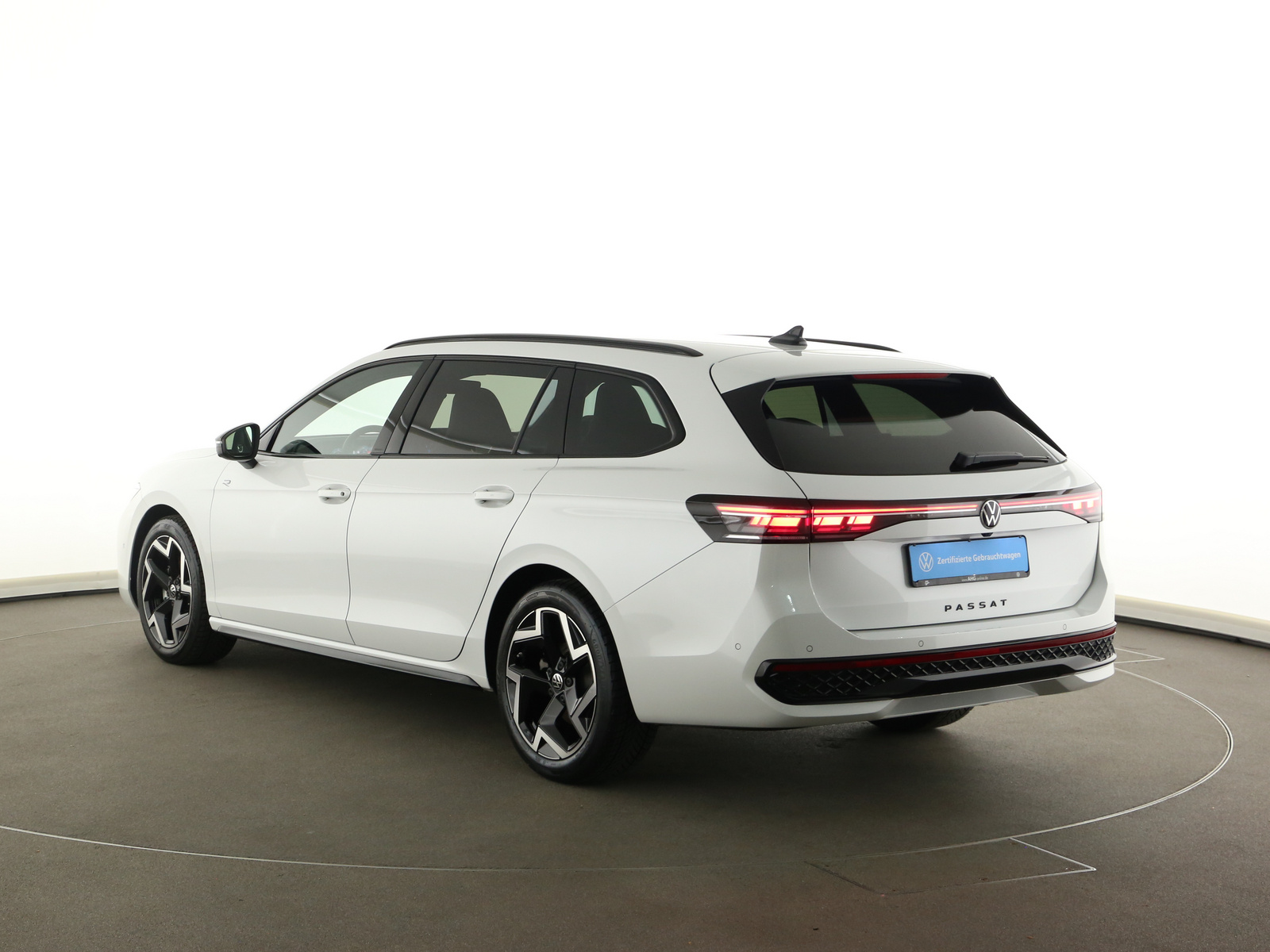 VW Passat Variant - Bild 9