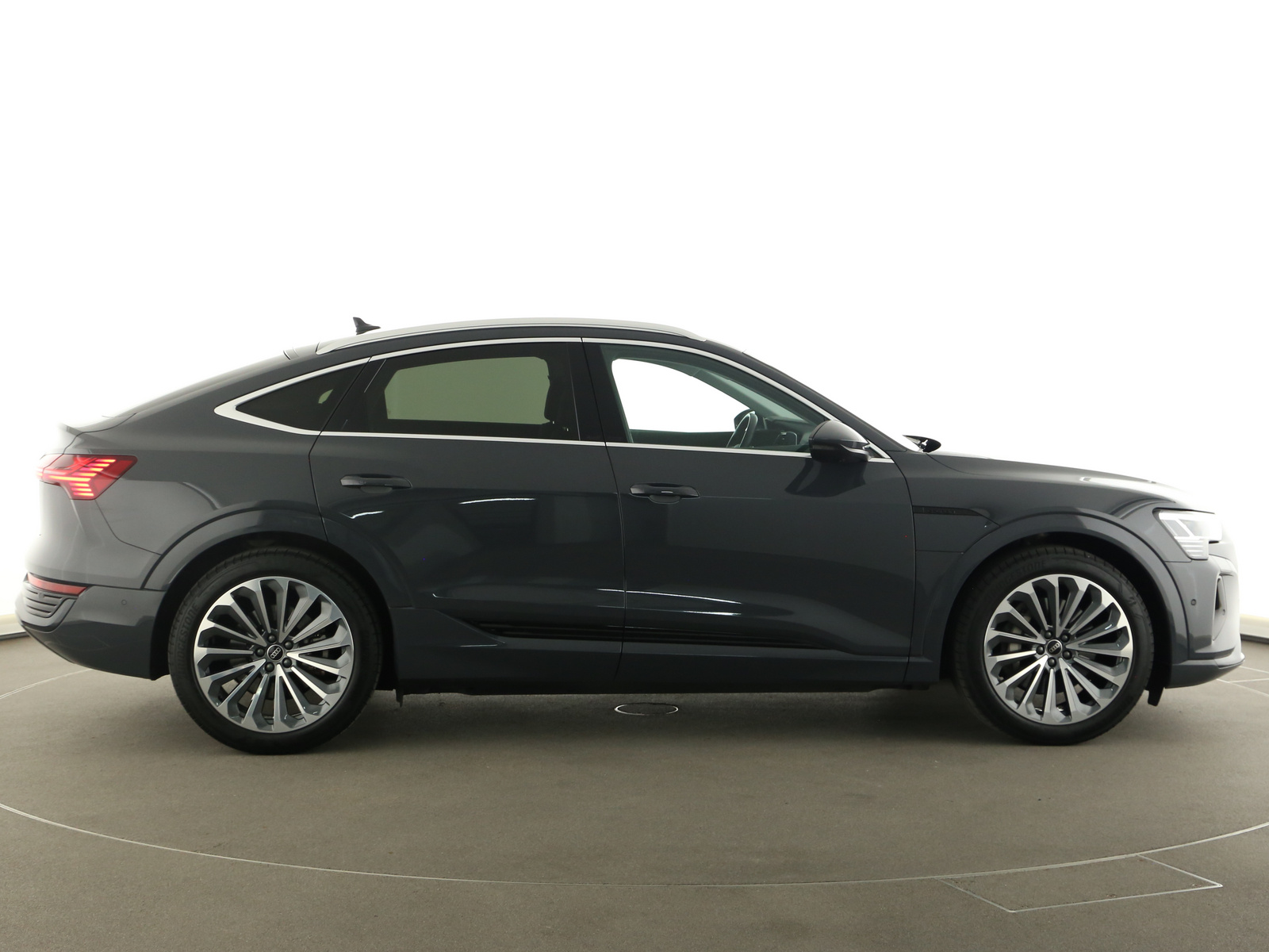 Audi Q8 e-tron Sportback - Bild 12