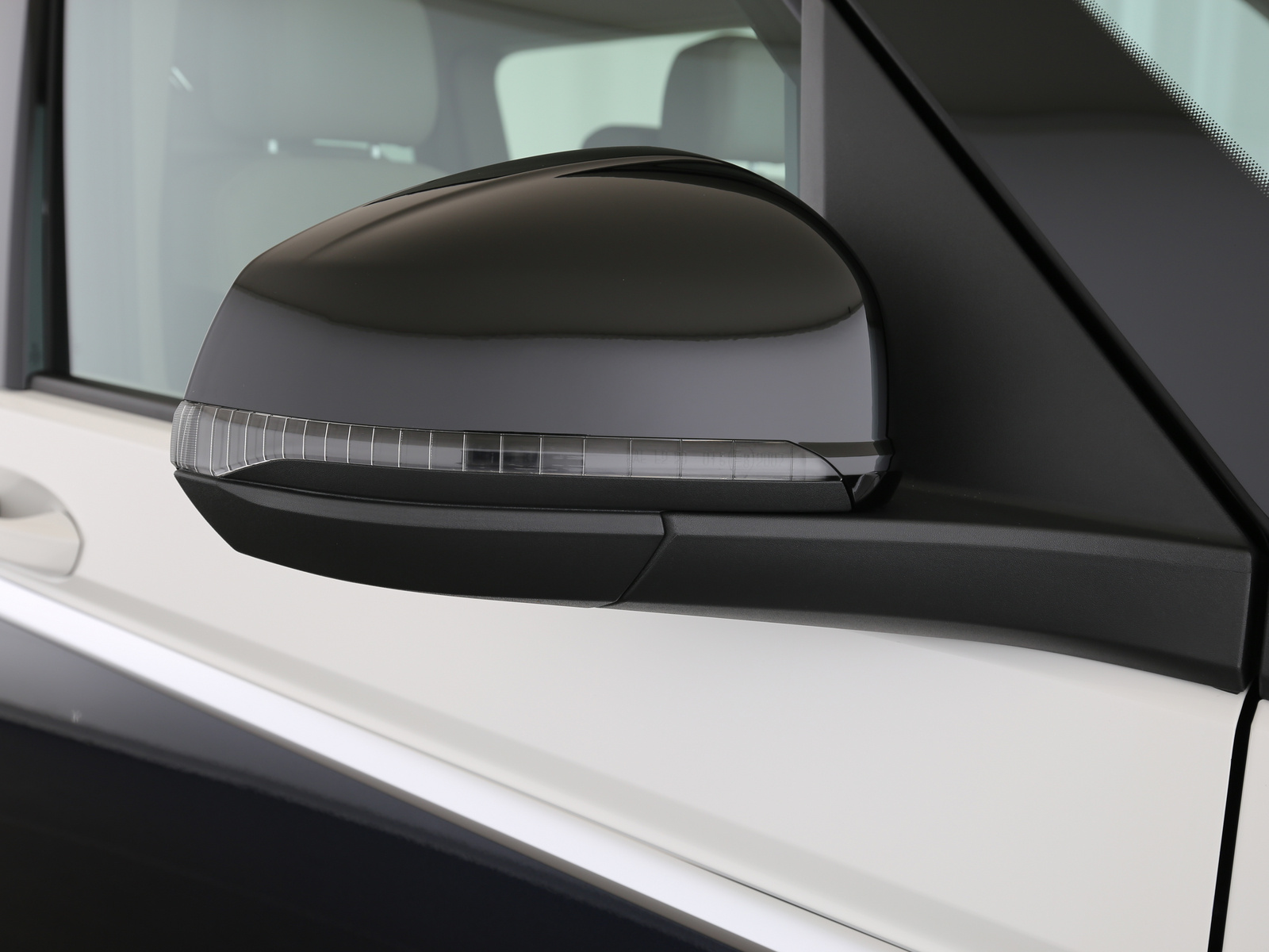 VW Multivan - Bild 20
