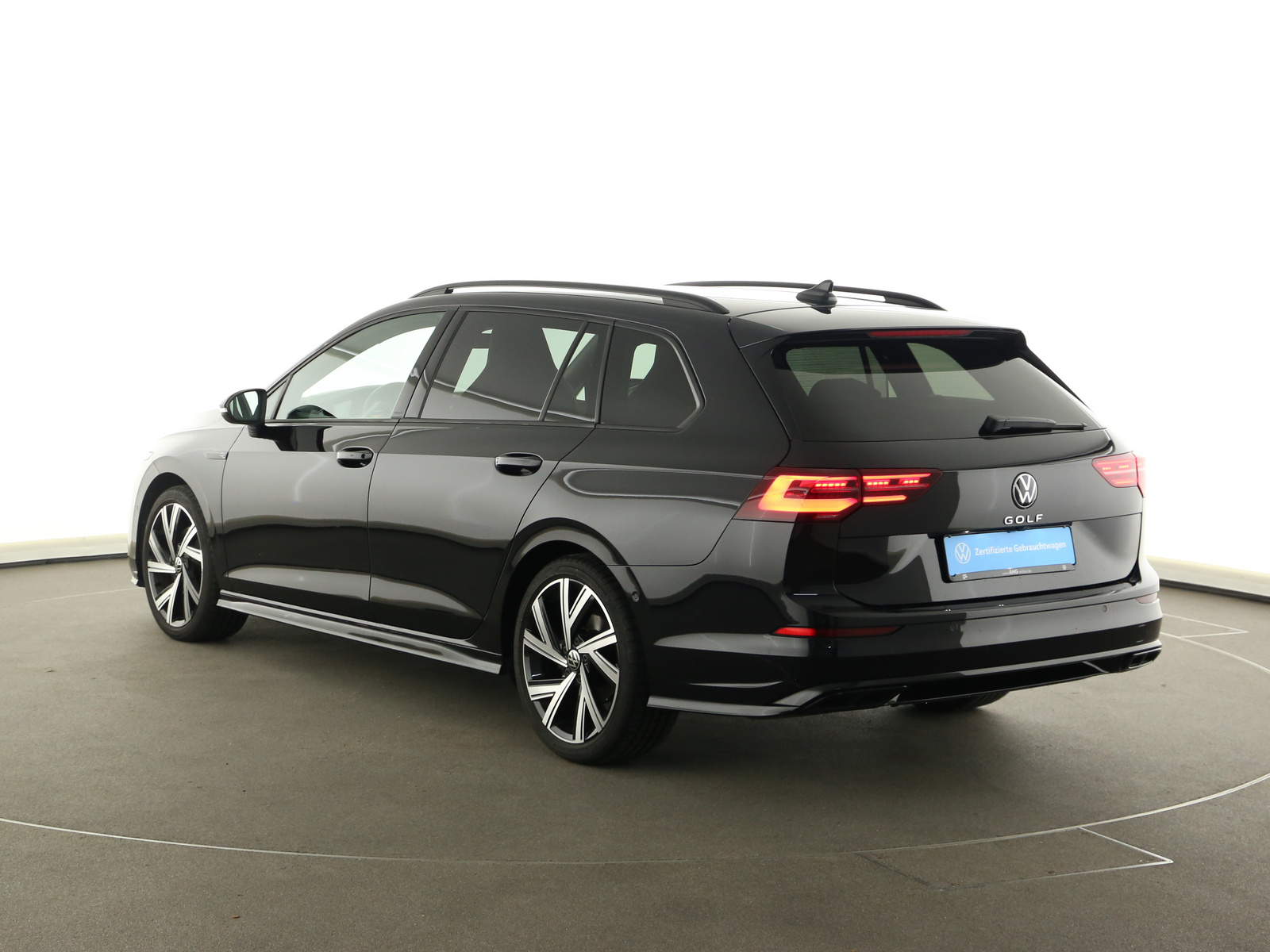 VW Golf VIII Variant - Bild 5