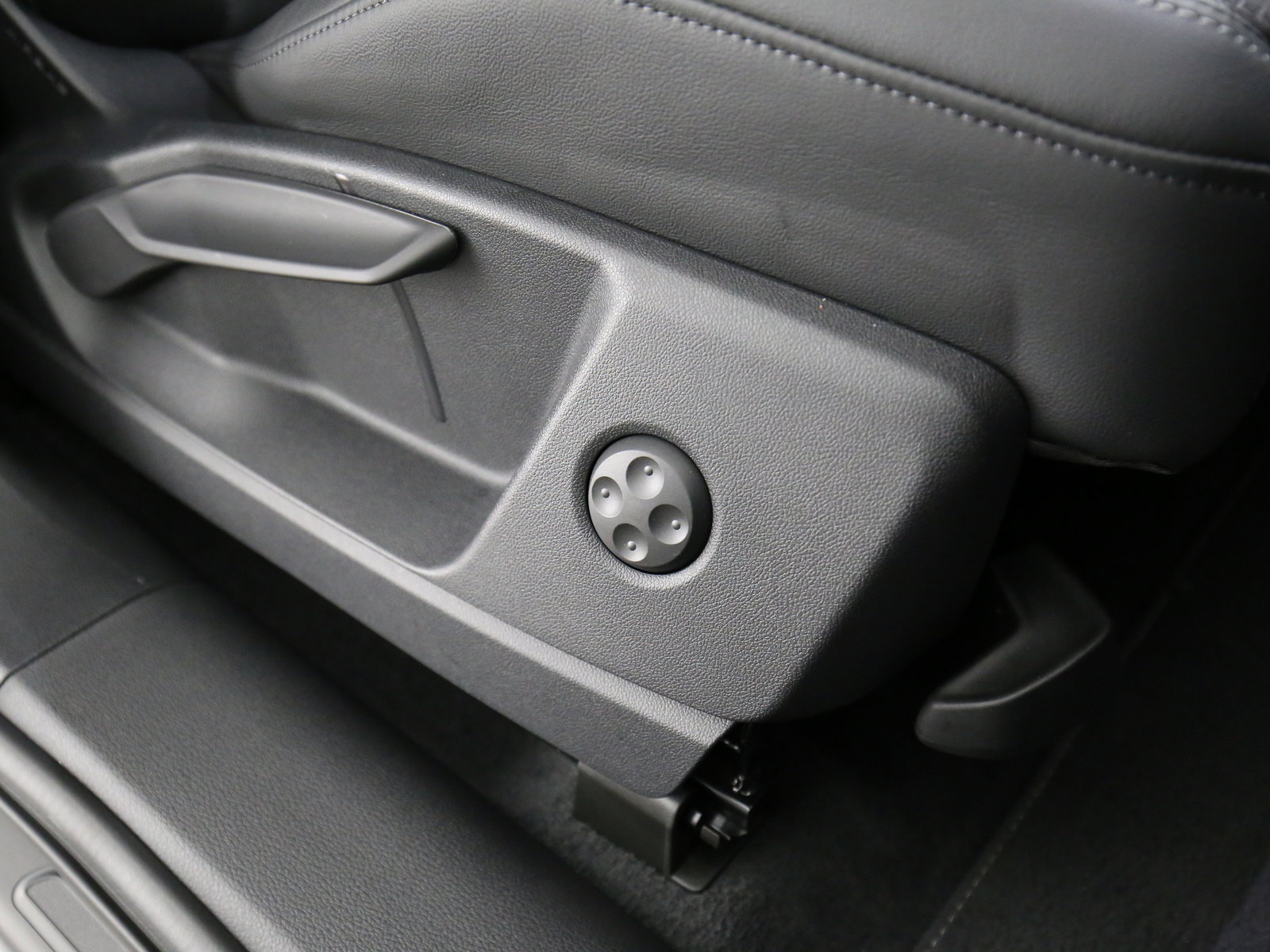 Audi Q5 Sportback - Bild 21