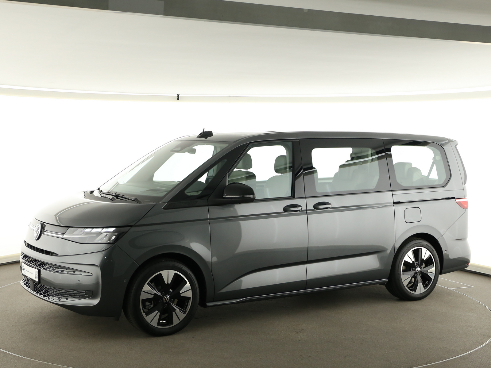 VW Multivan - Photo 5