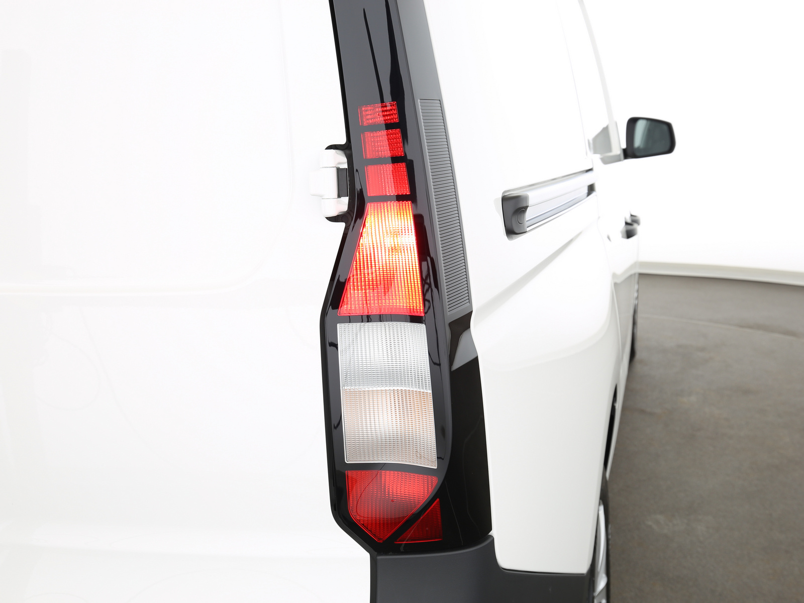 VW Caddy Cargo / Flexible / Kombi - Bild 23