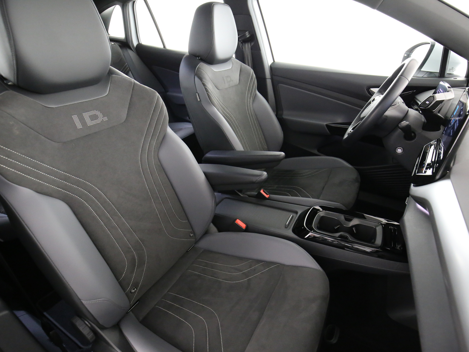 VW ID.4 - Image 18