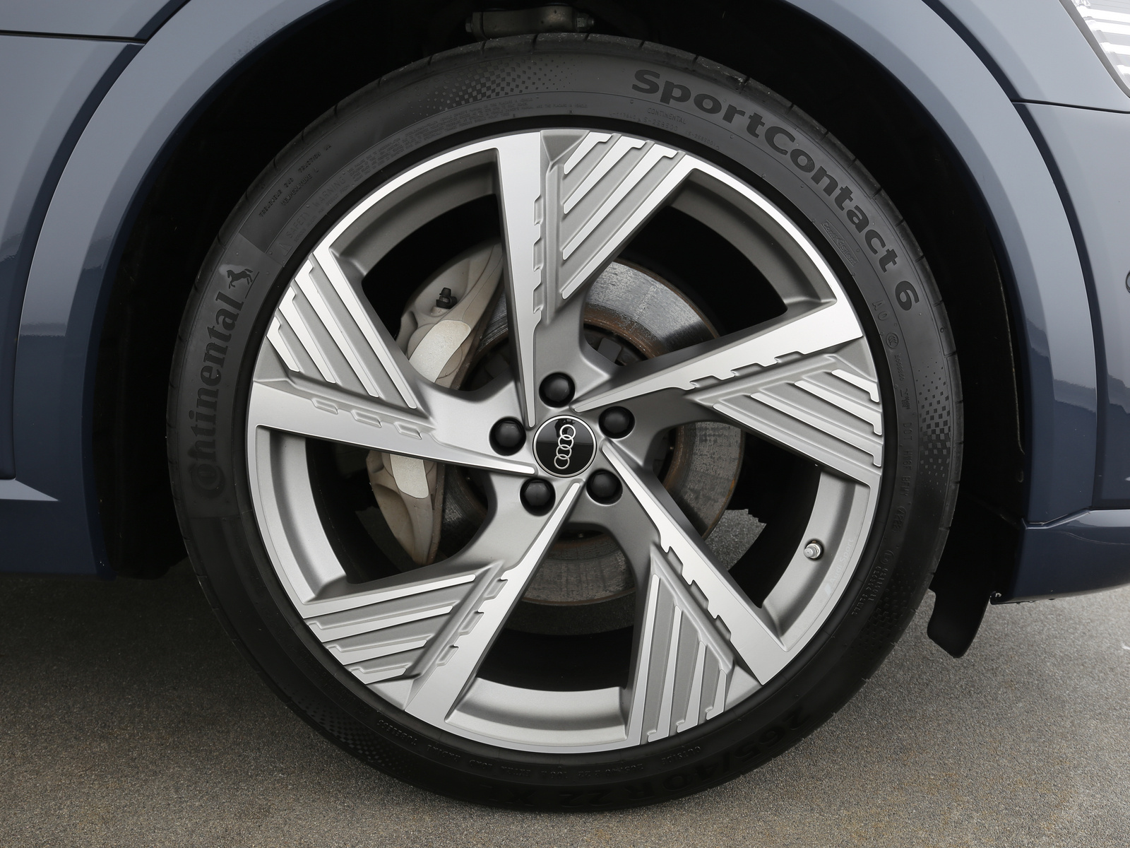 Audi Q8 e-tron - Bild 24