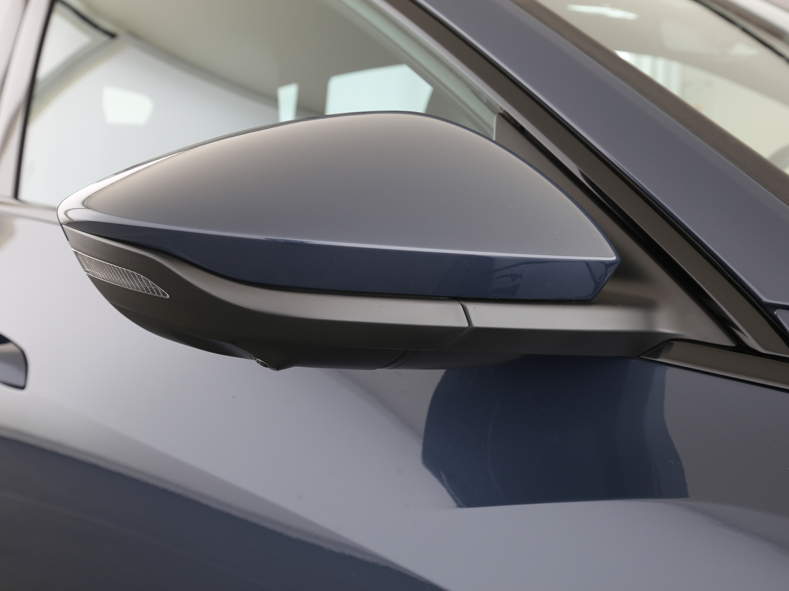 Audi Q8 e-tron - Bild 25
