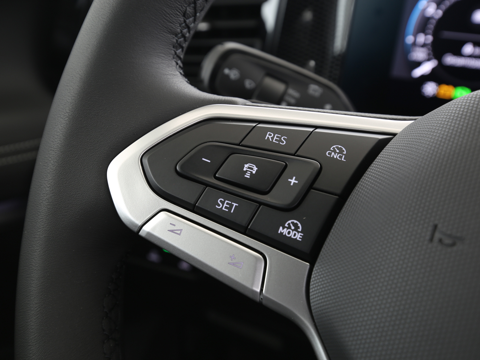 VW Tiguan - Bild 14