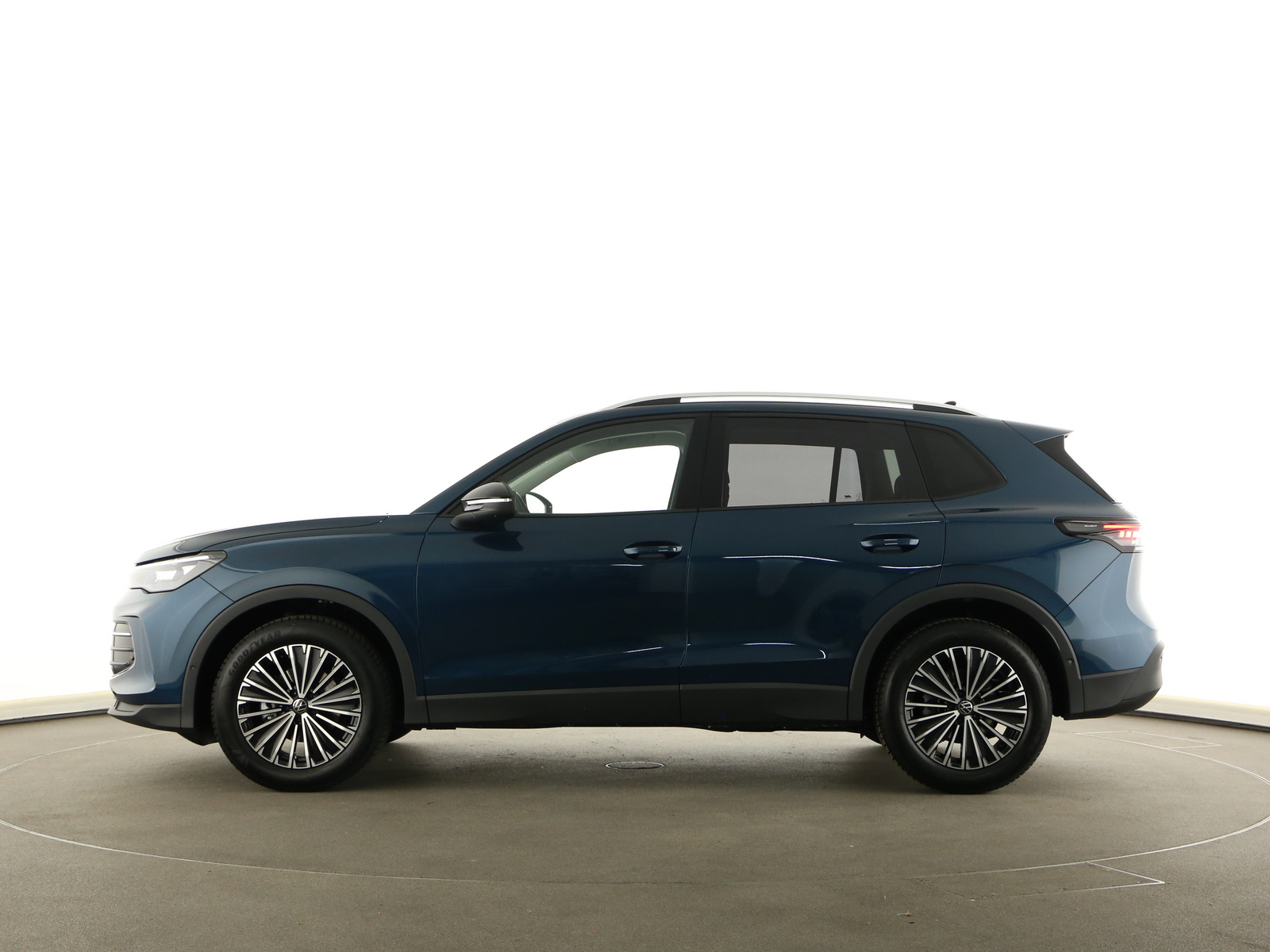 VW Tiguan - Bild 8