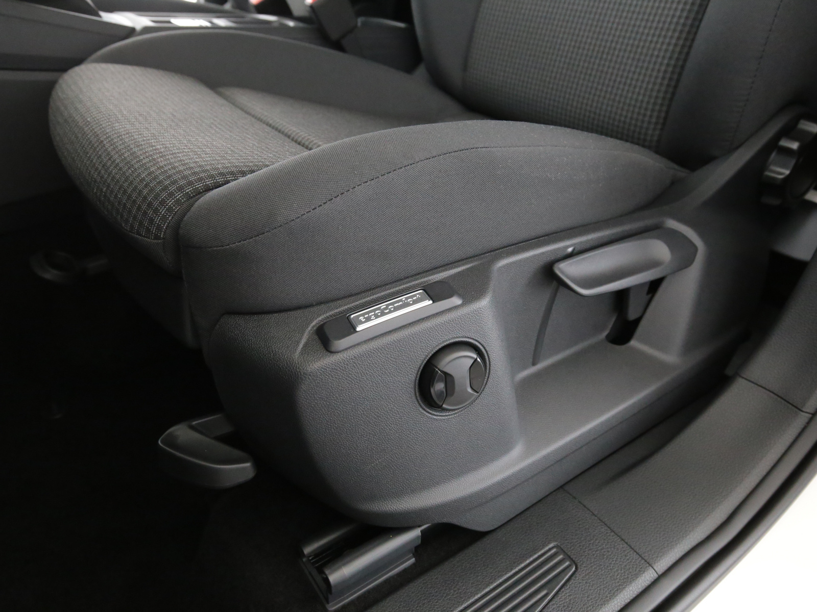 VW Caddy Cargo / Flexible / Kombi - Bild 15