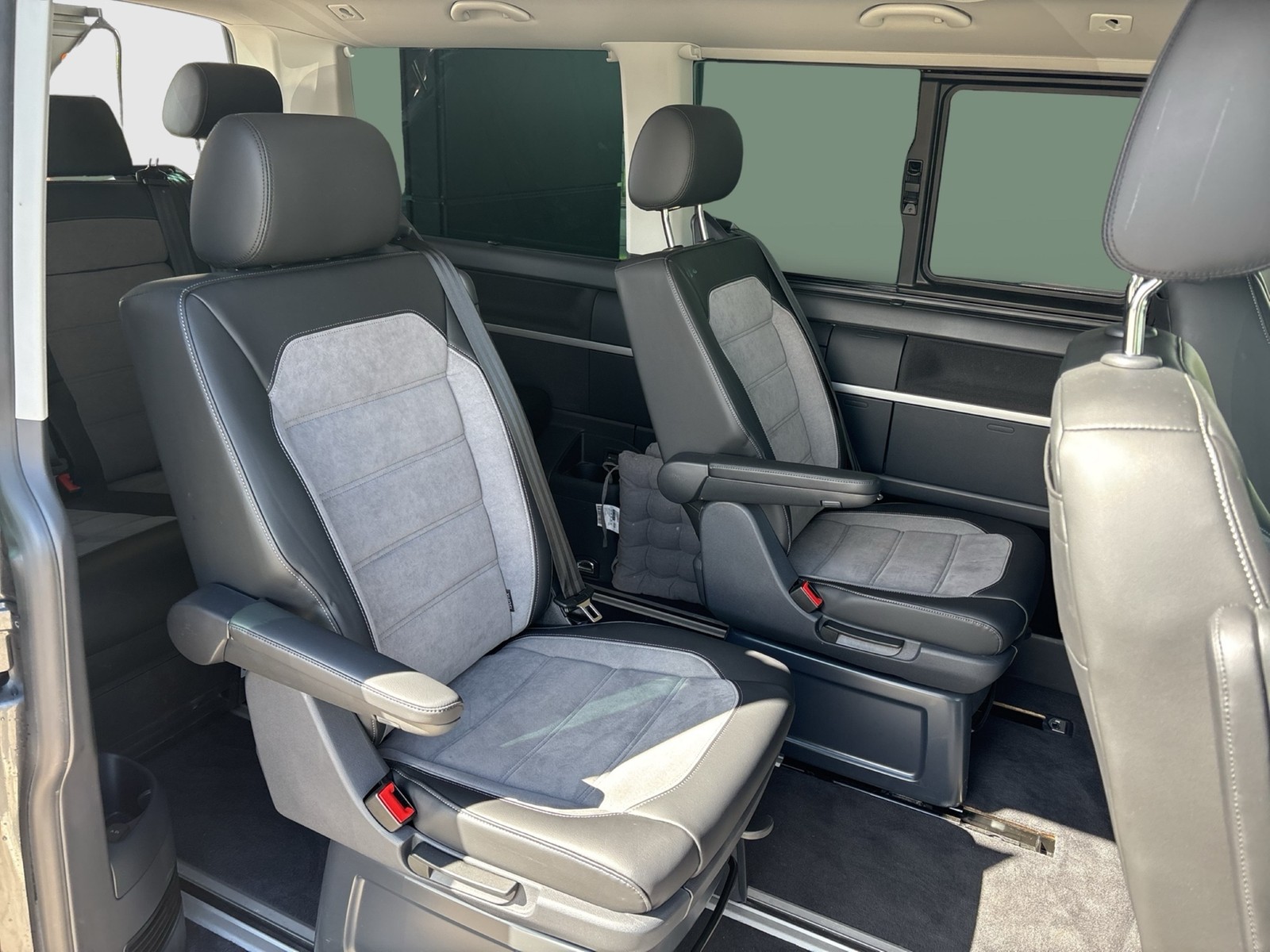 VW Multivan - Bild 10