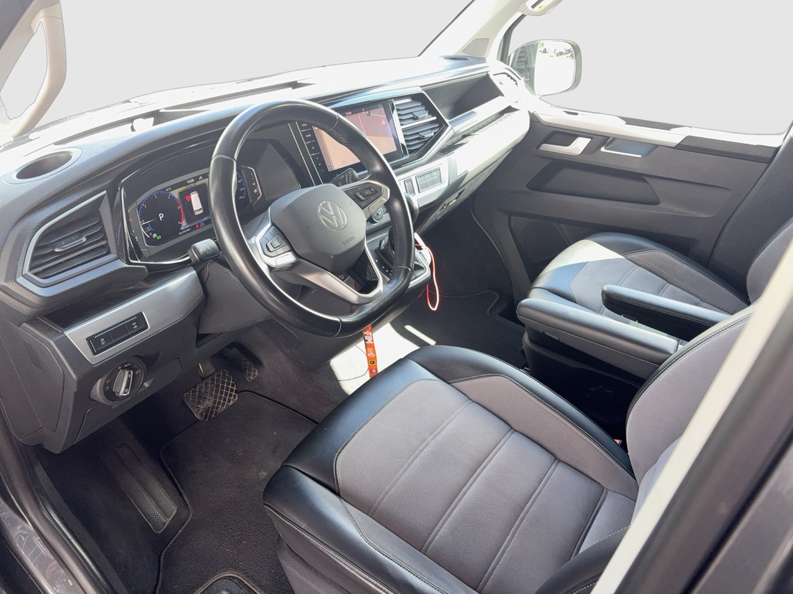 VW Multivan - Bild 8