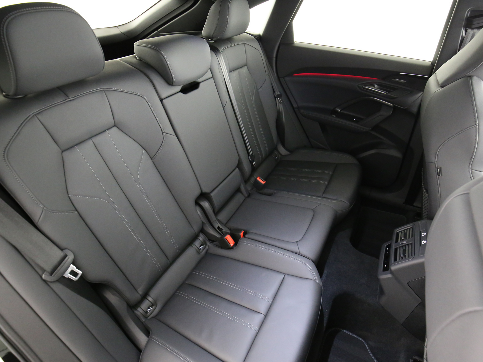Audi Q5 Sportback - Bild 15