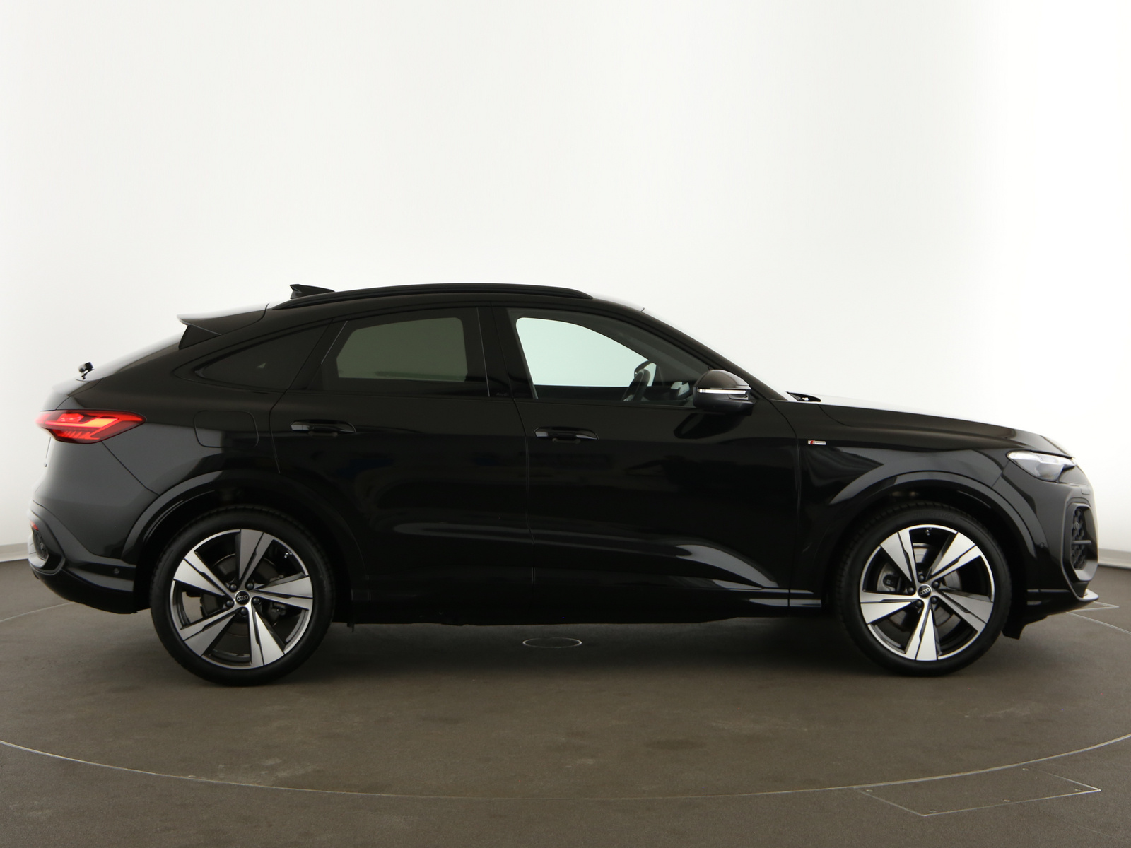 Audi Q5 Sportback - Bild 8
