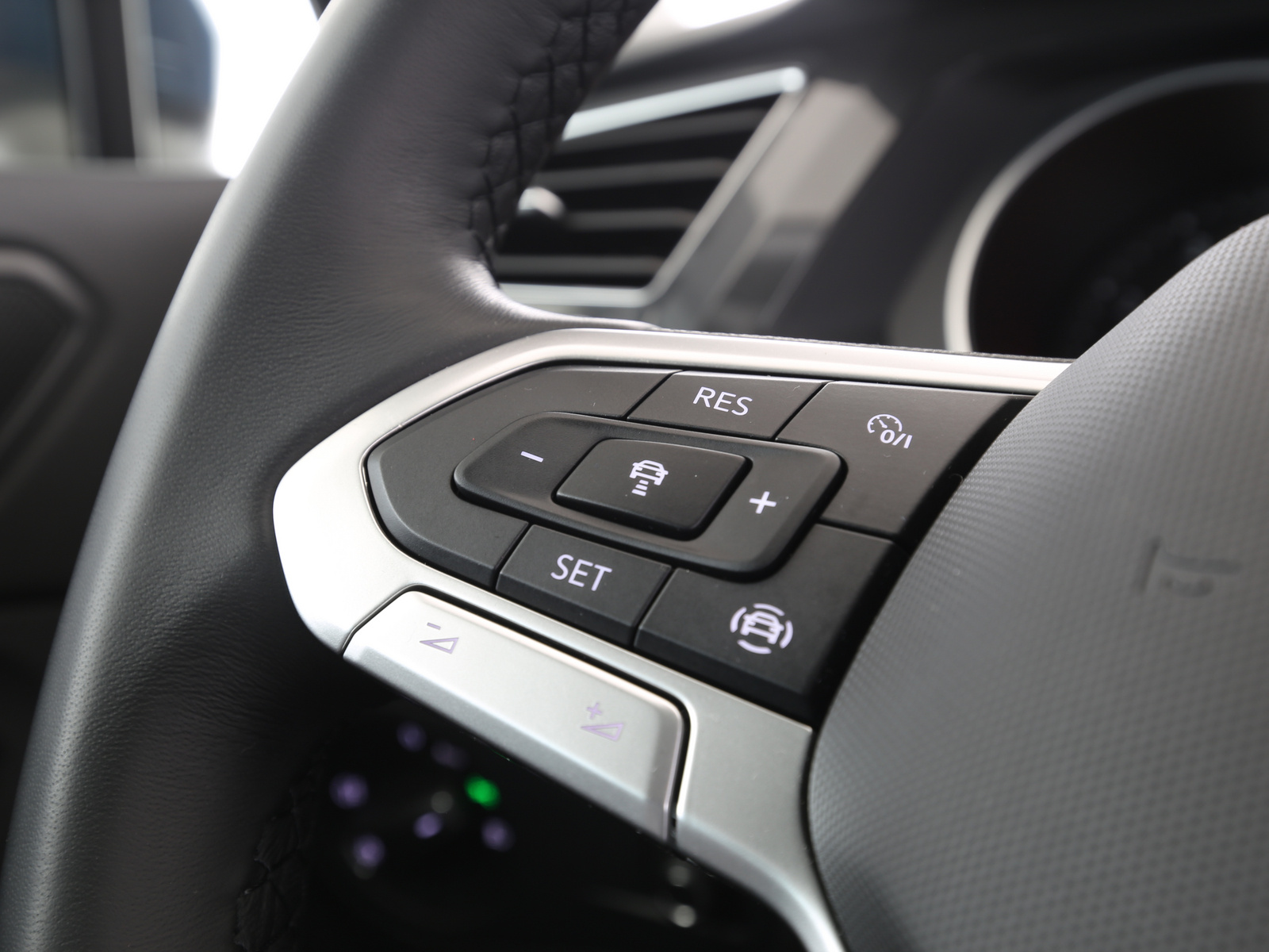 VW Tiguan - Bild 14