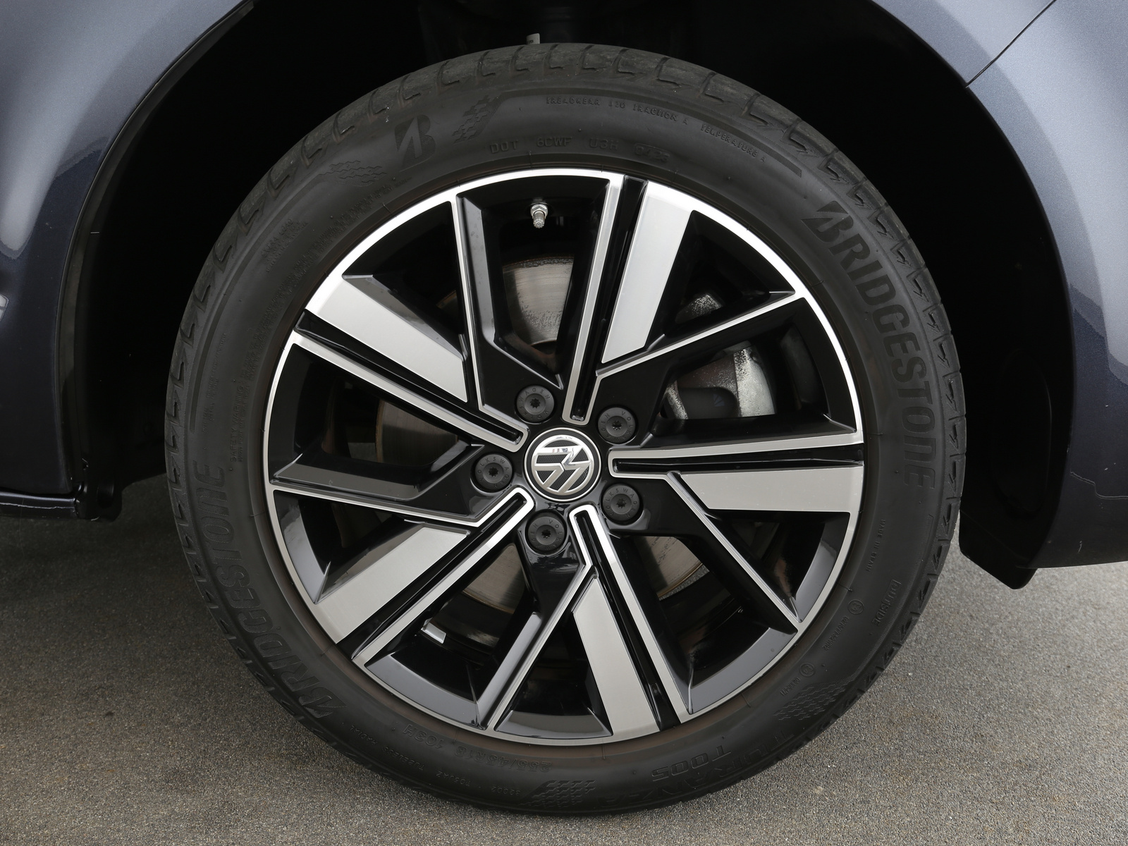 VW Multivan - Bild 25