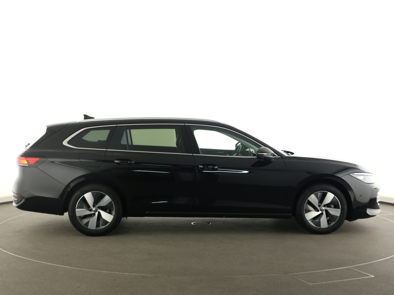 VW Passat Variant - Bild 12