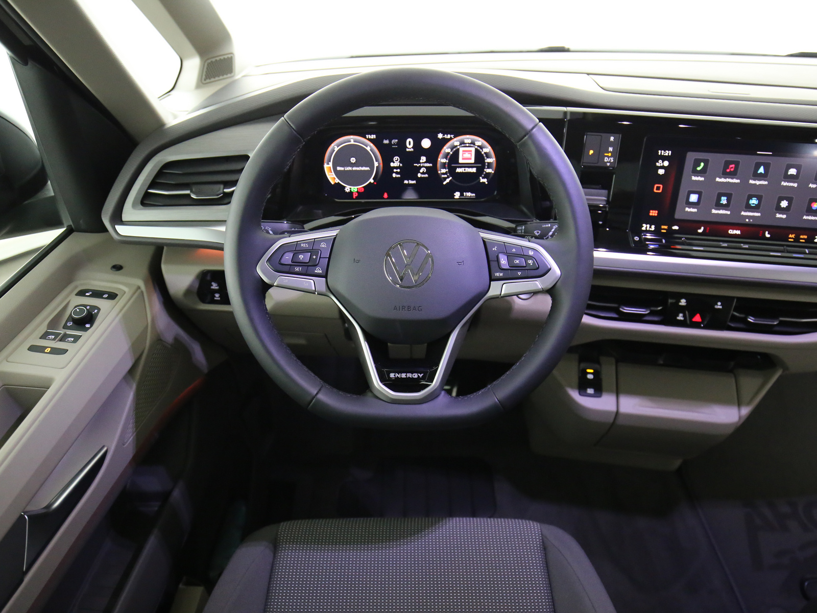 VW Multivan - Bild 10