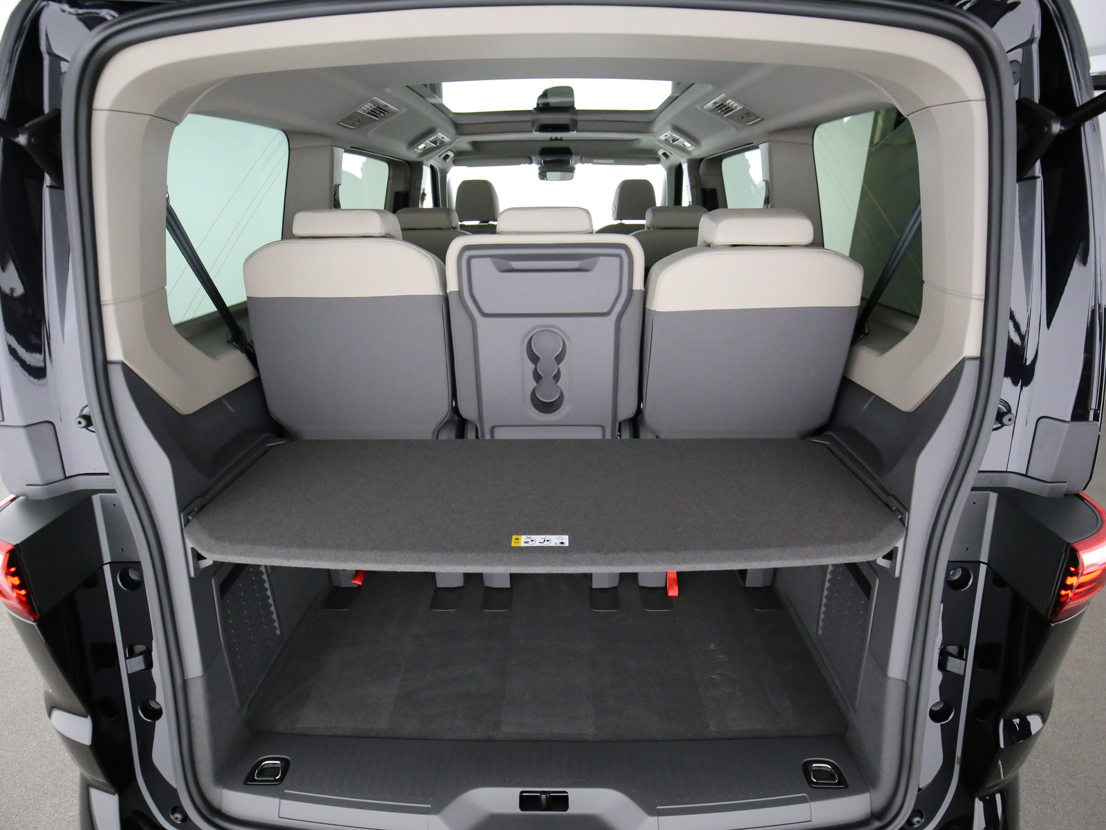 VW Multivan - Bild 24