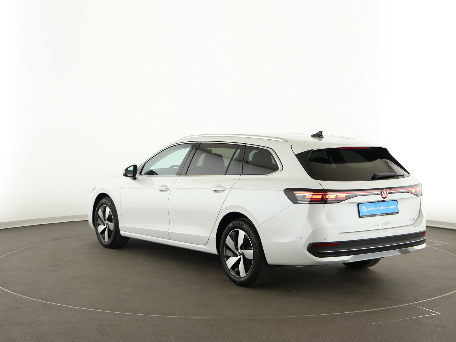 VW Passat Variant - Bild 4