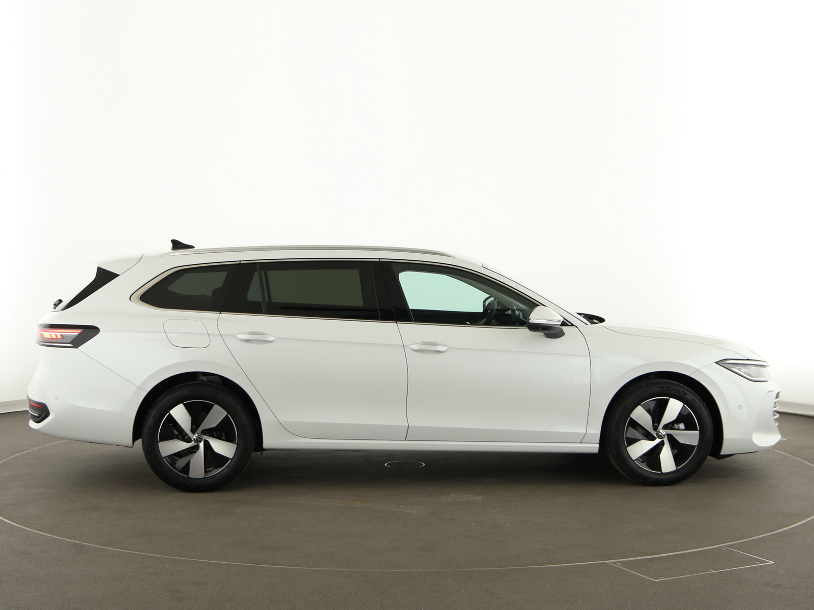 VW Passat Variant - Bild 7