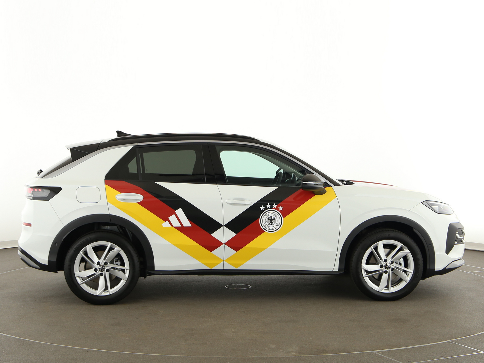 VW T-Roc - Bild 8