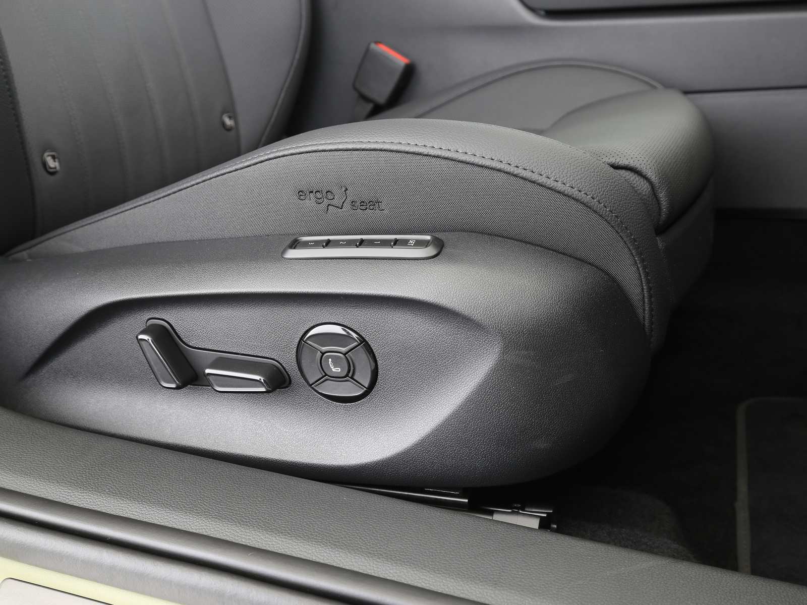 Skoda Superb Combi - Bild 16