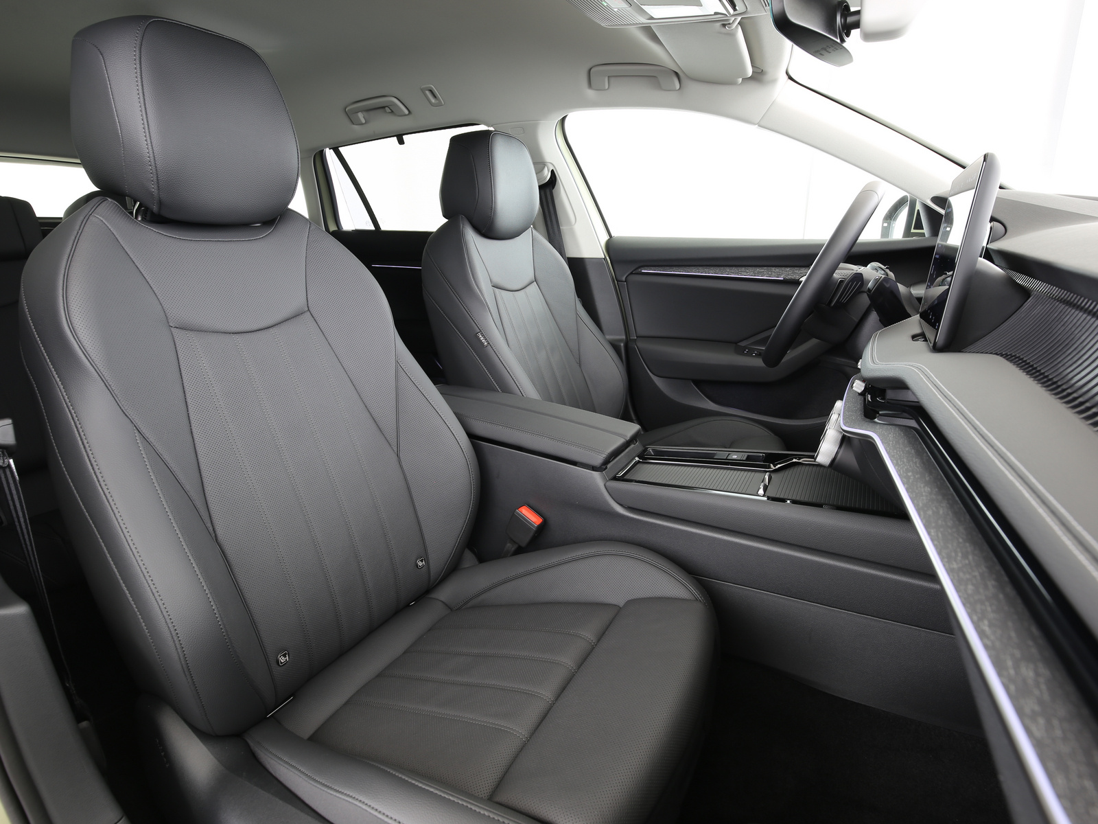 Skoda Superb Combi - Bild 17