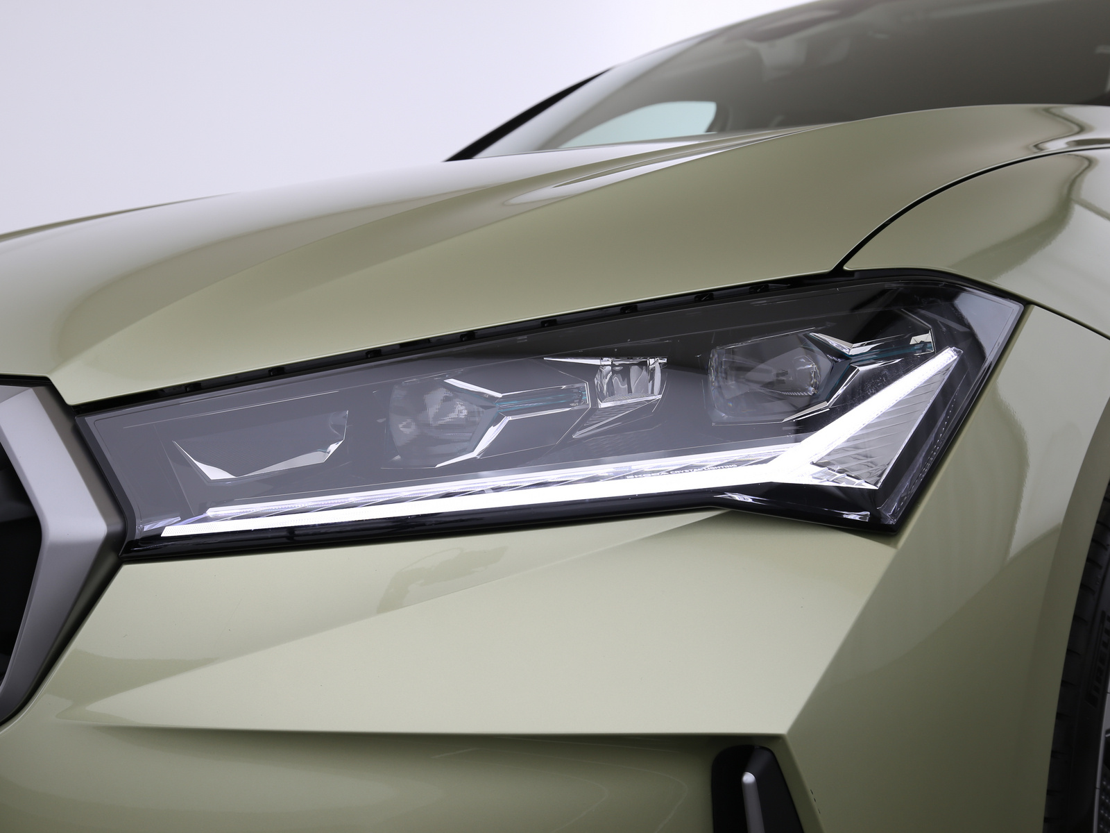 Skoda Superb Combi - Bild 18