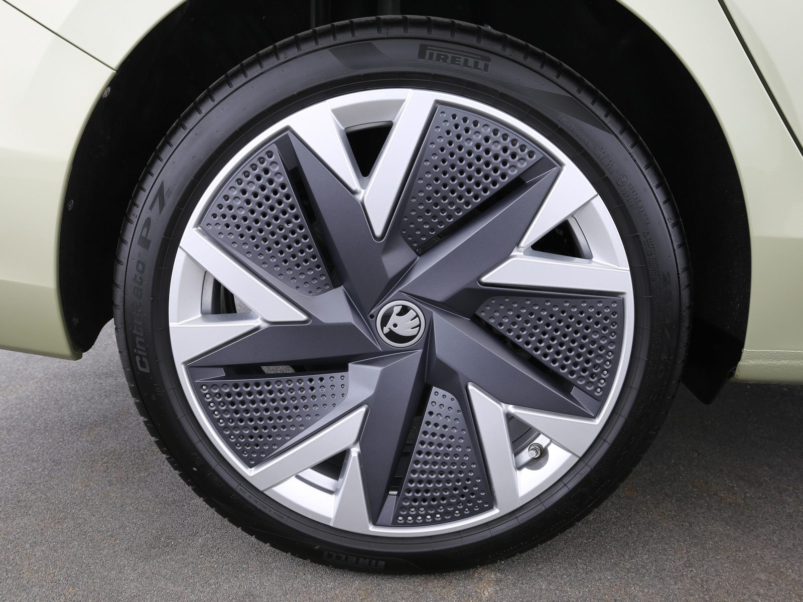 Skoda Superb Combi - Bild 19