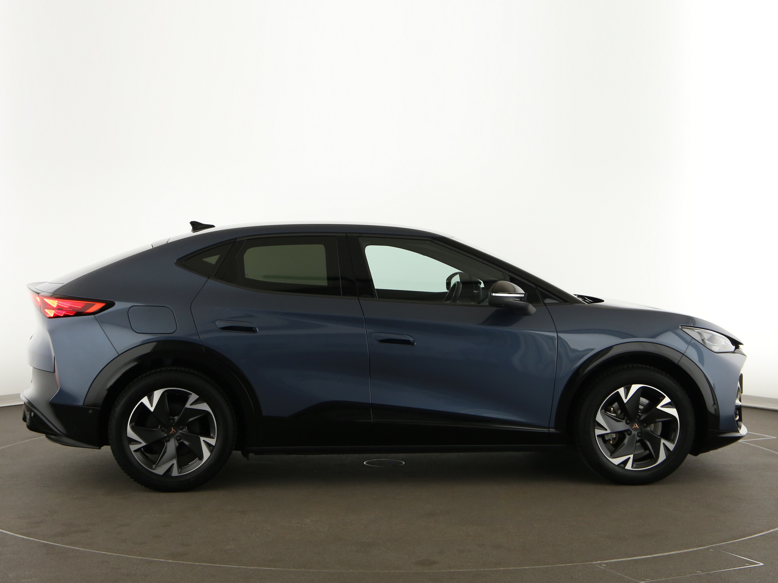 CUPRA Tavascan - Bild 8