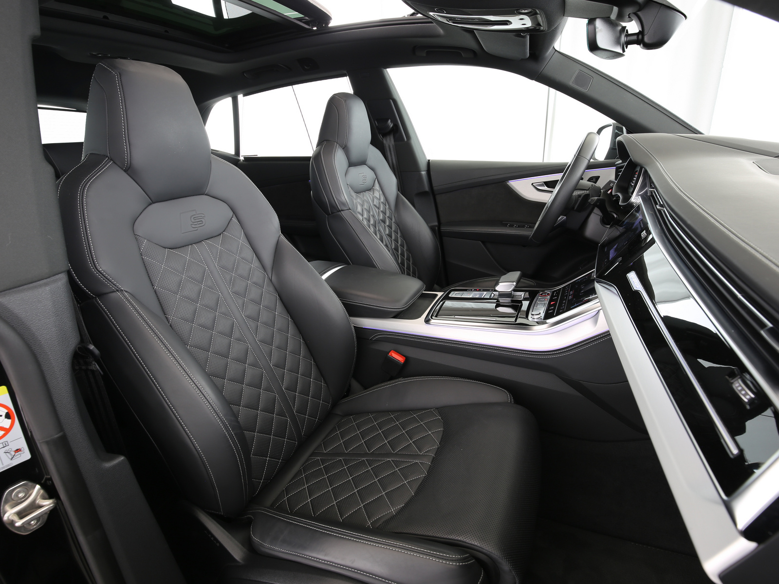Audi SQ8 - Bild 23