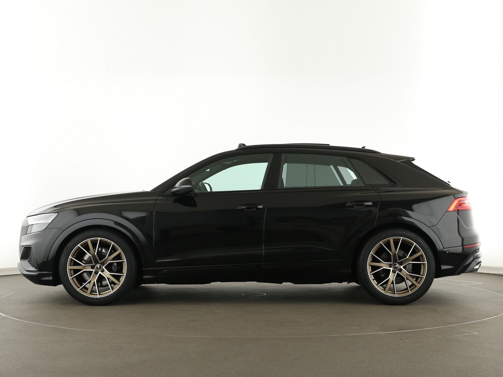 Audi SQ8 - Bild 4