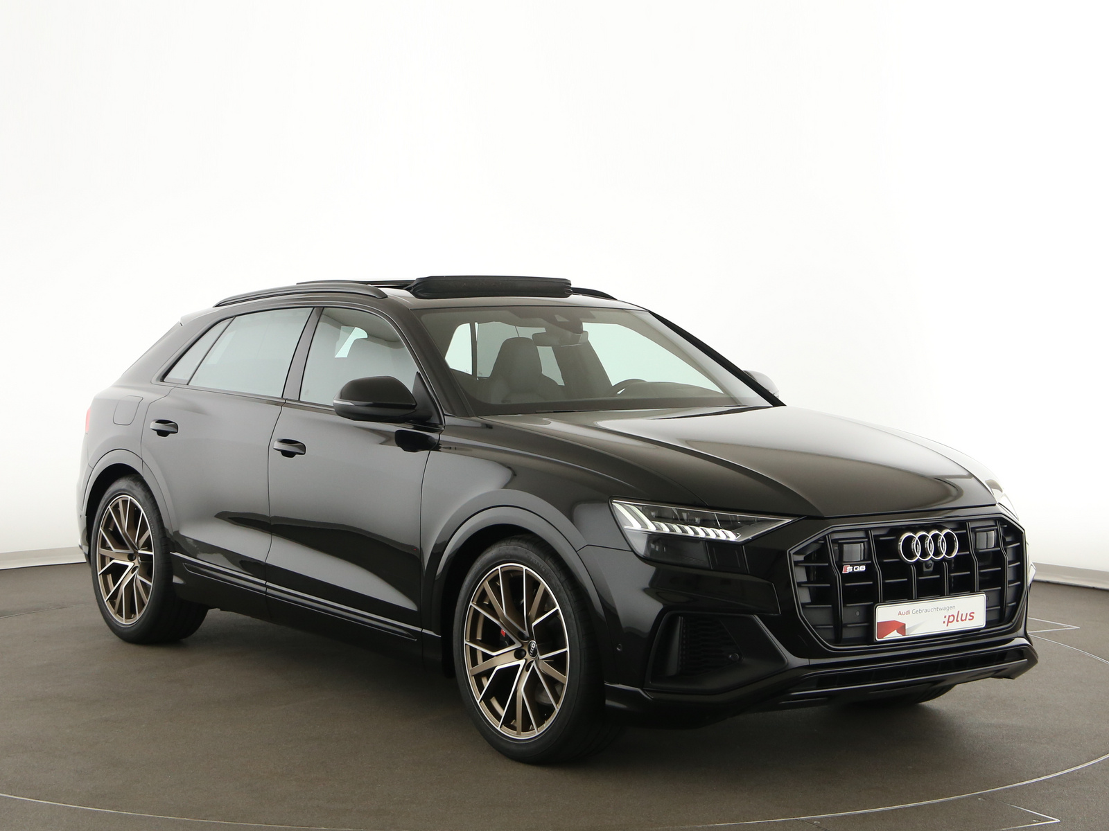 Audi SQ8 - Bild 9