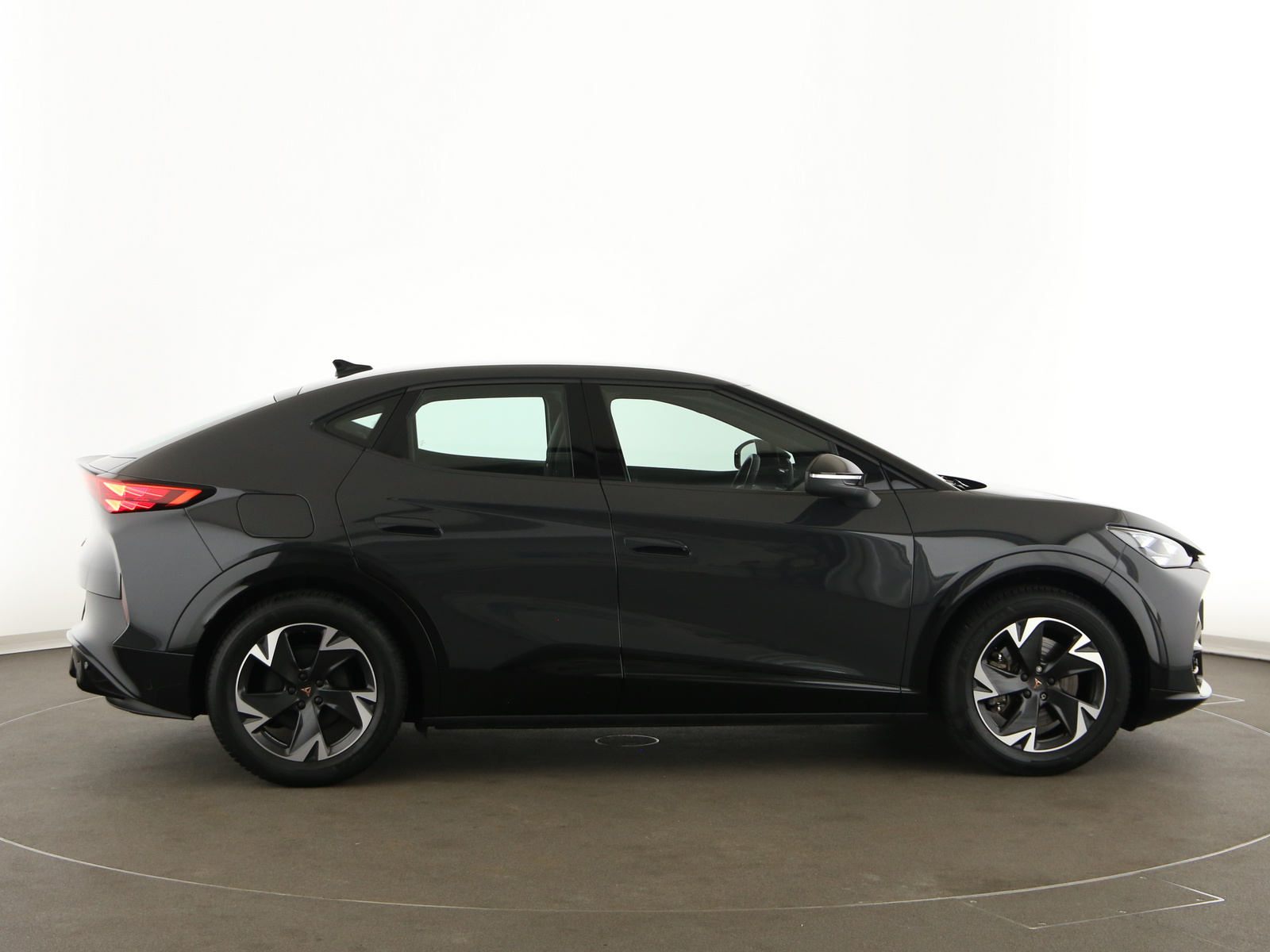 CUPRA Tavascan - Bild 8