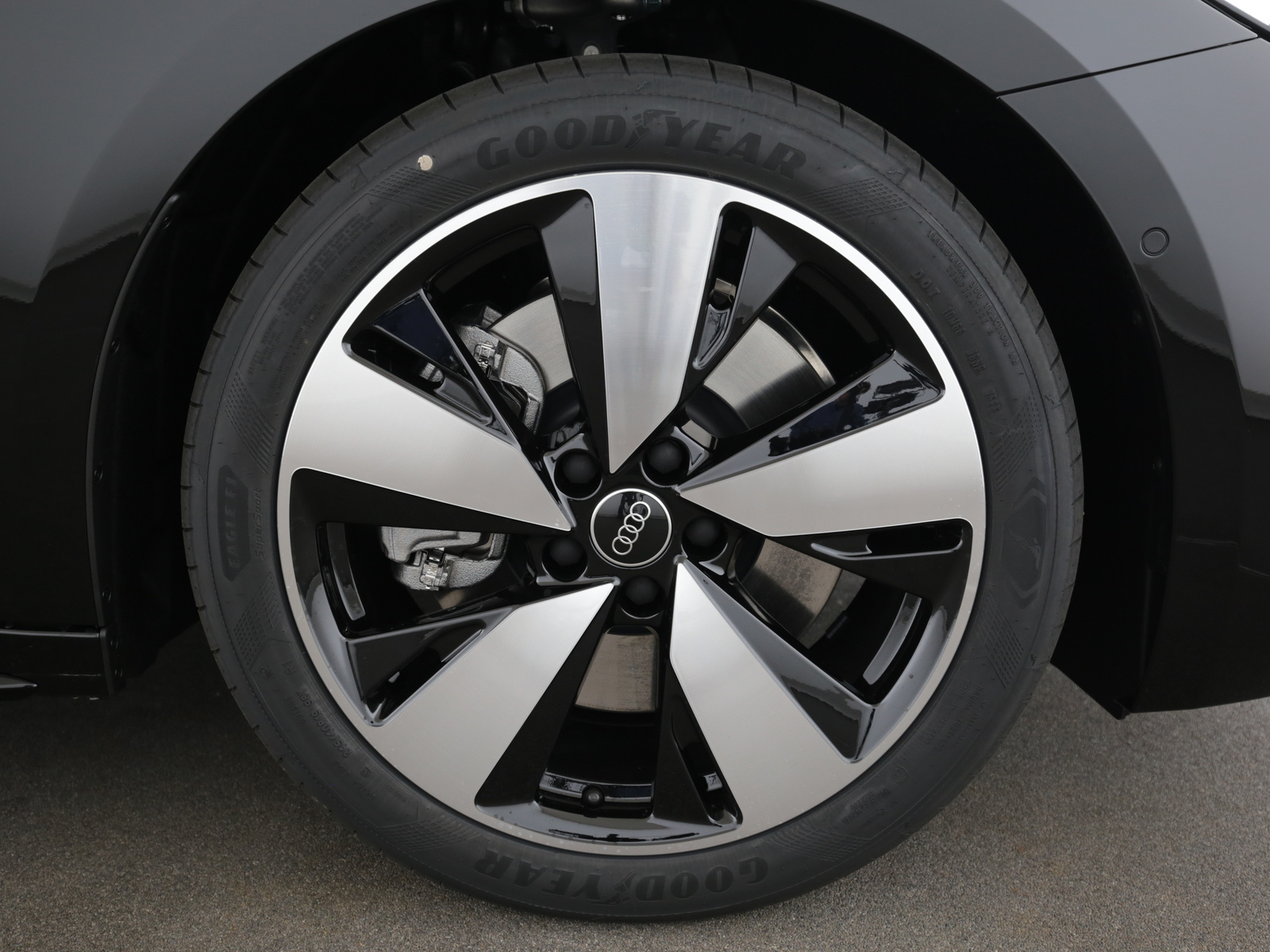 Audi A5 Avant - Bild 17