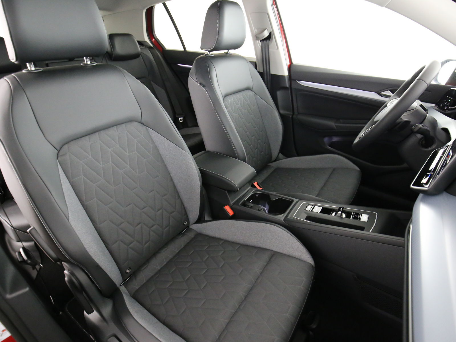 VW Golf VIII - Bild 14