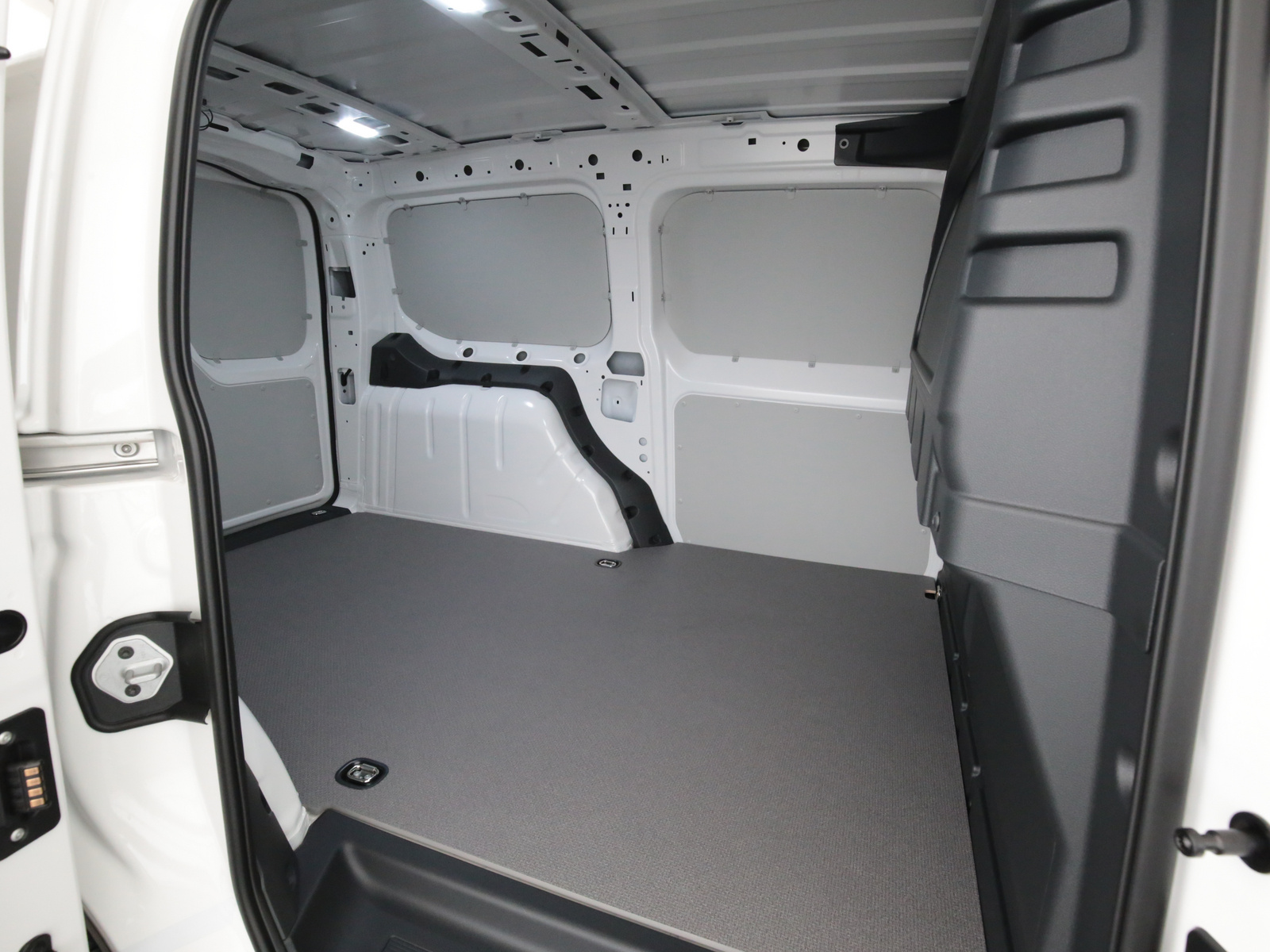 VW Caddy Cargo / Flexible / Kombi - Bild 15