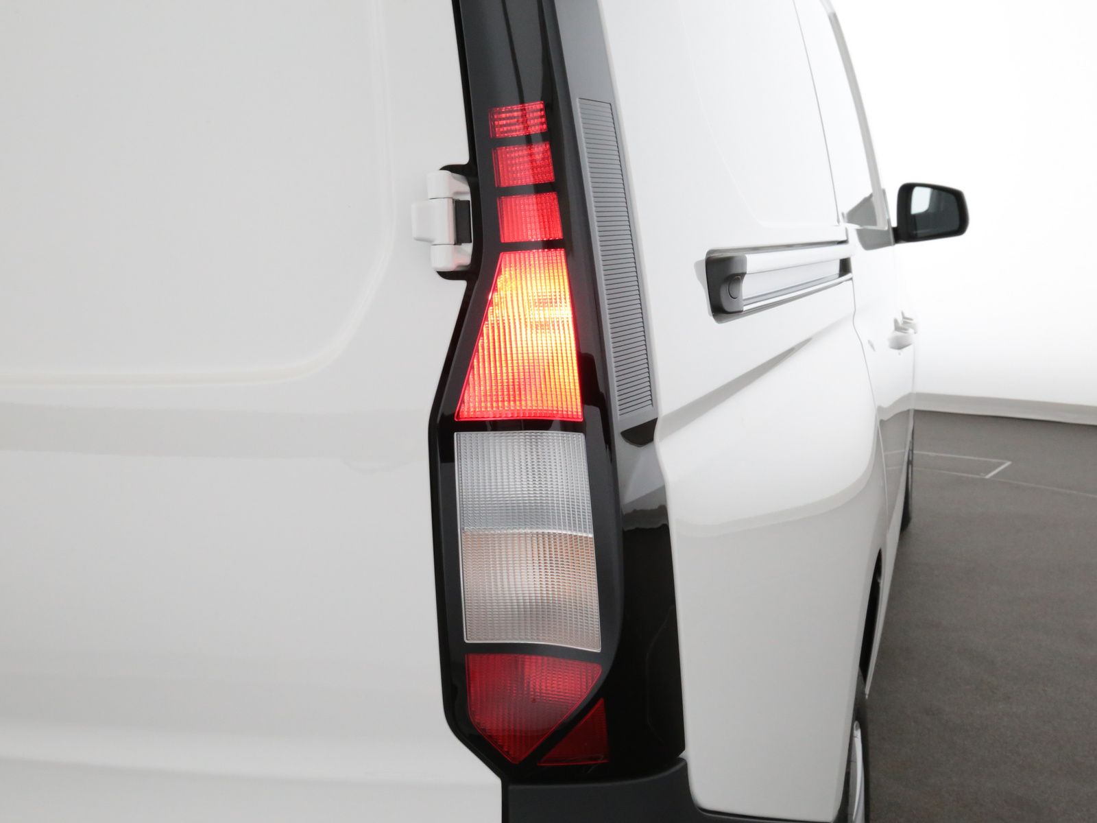 VW Caddy Cargo / Flexible / Kombi - Bild 23