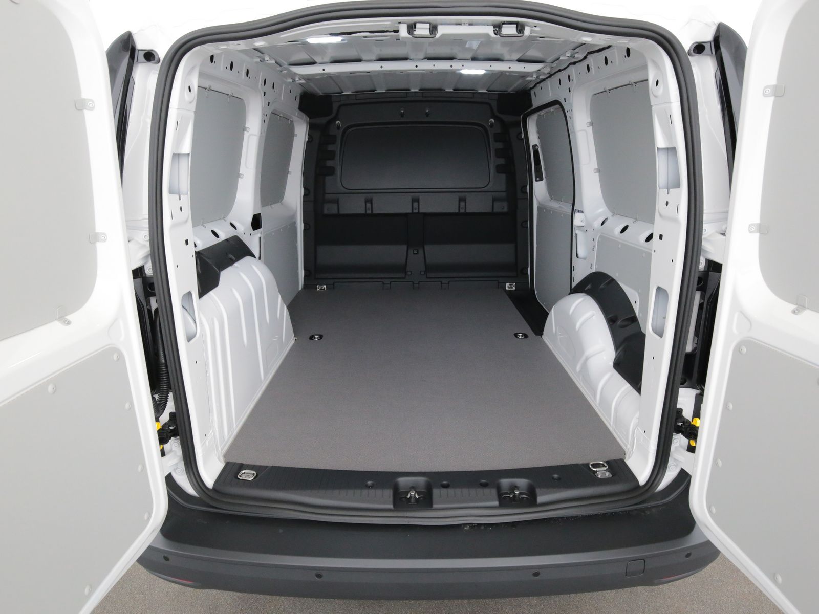 VW Caddy Cargo / Flexible / Kombi - Bild 25