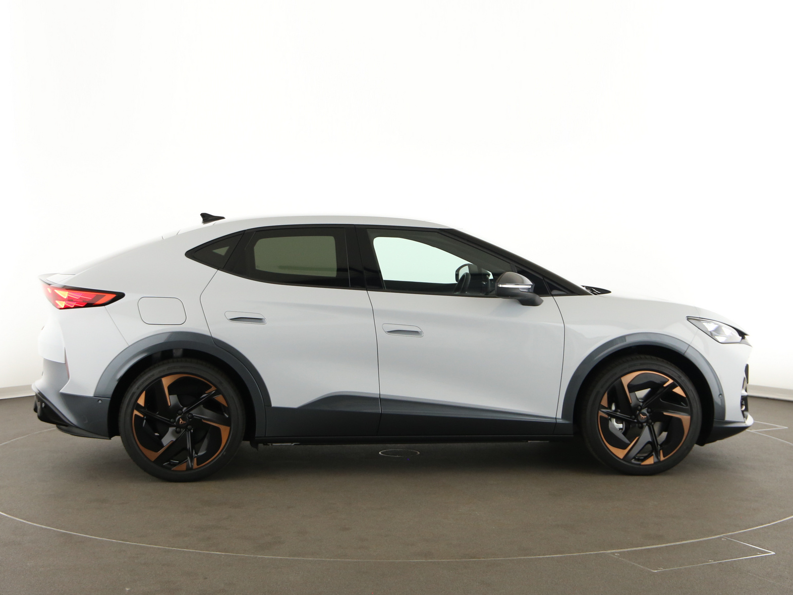 CUPRA Tavascan - Bild 8