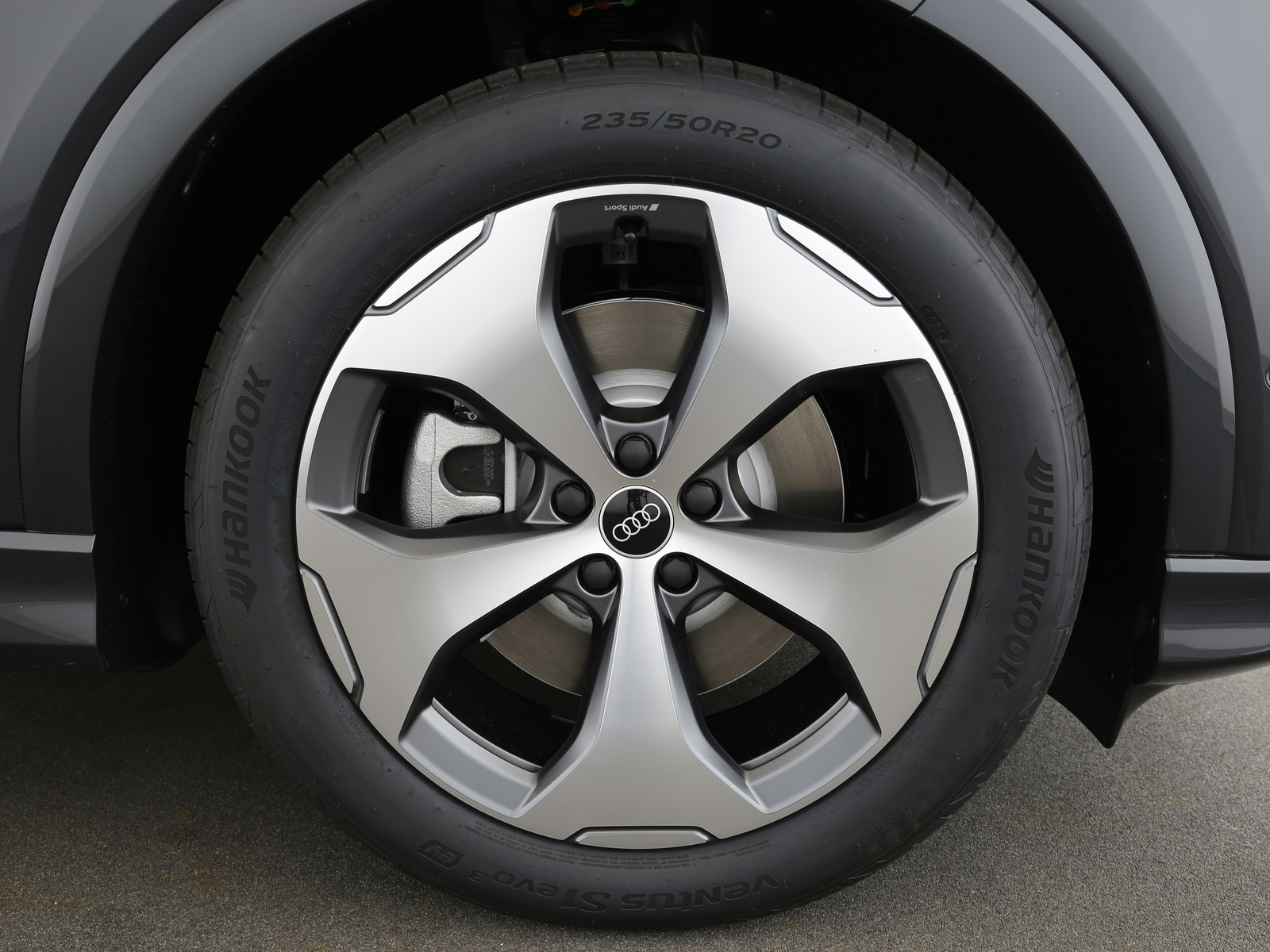Audi Q4 e-tron - Bild 25