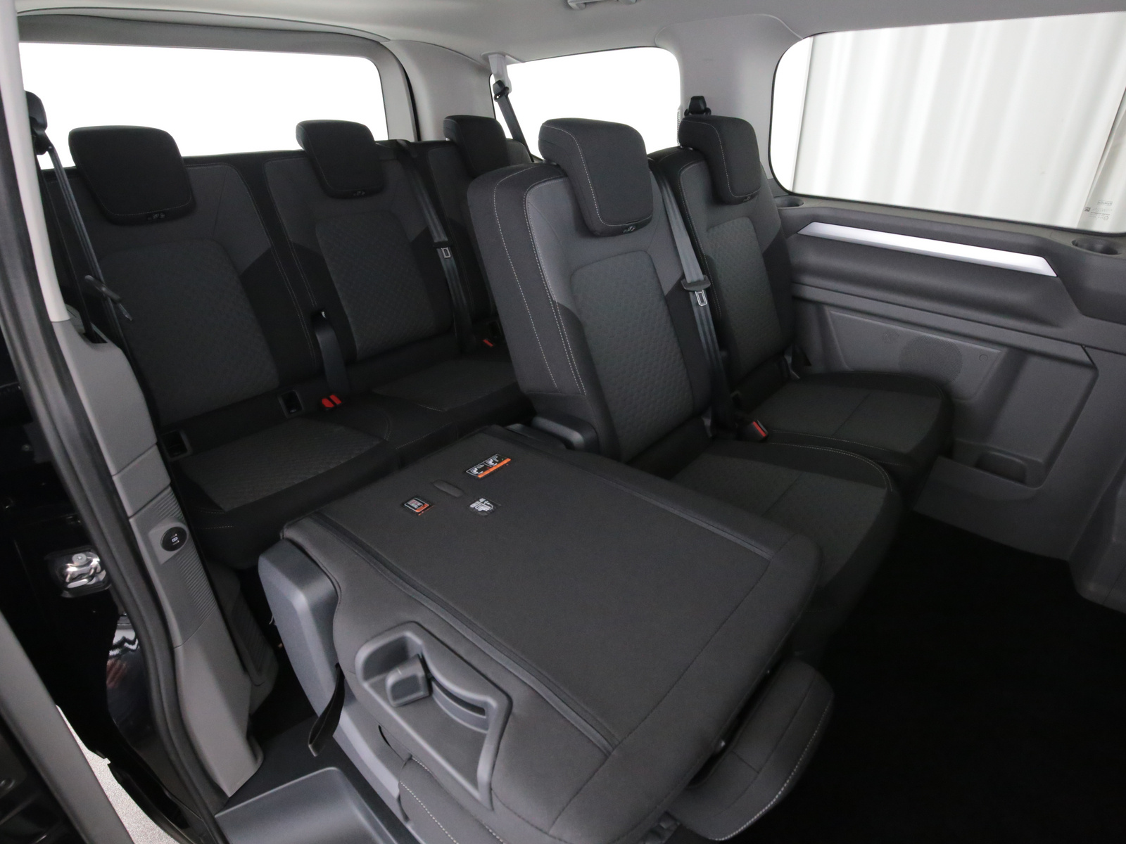VW e-Caravelle - Bild 15