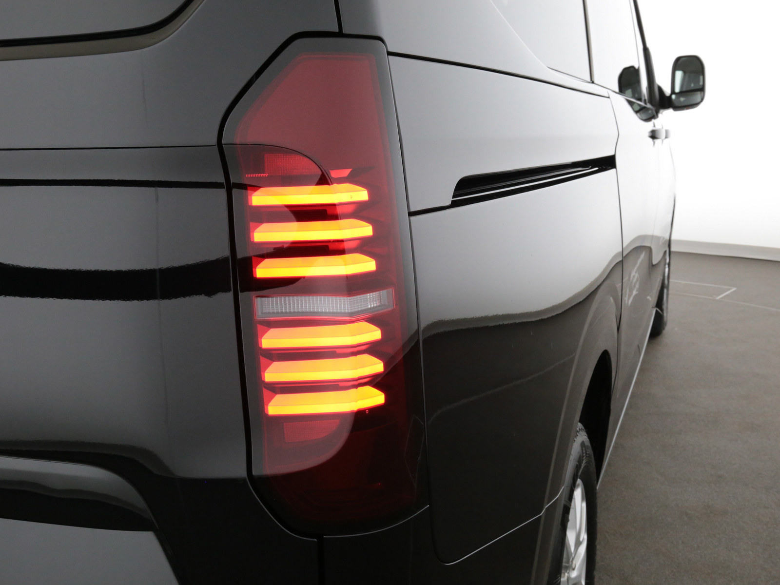 VW e-Caravelle - Bild 23