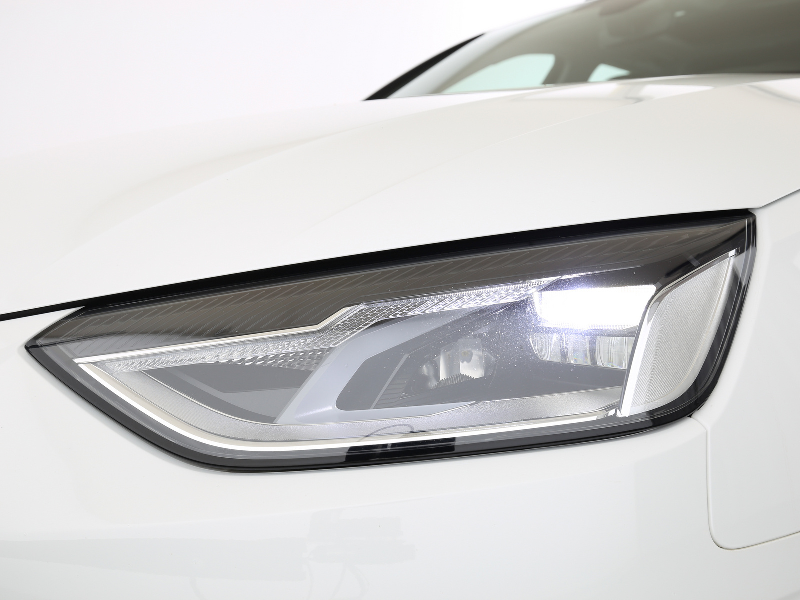 Audi A4 Avant - Bild 19