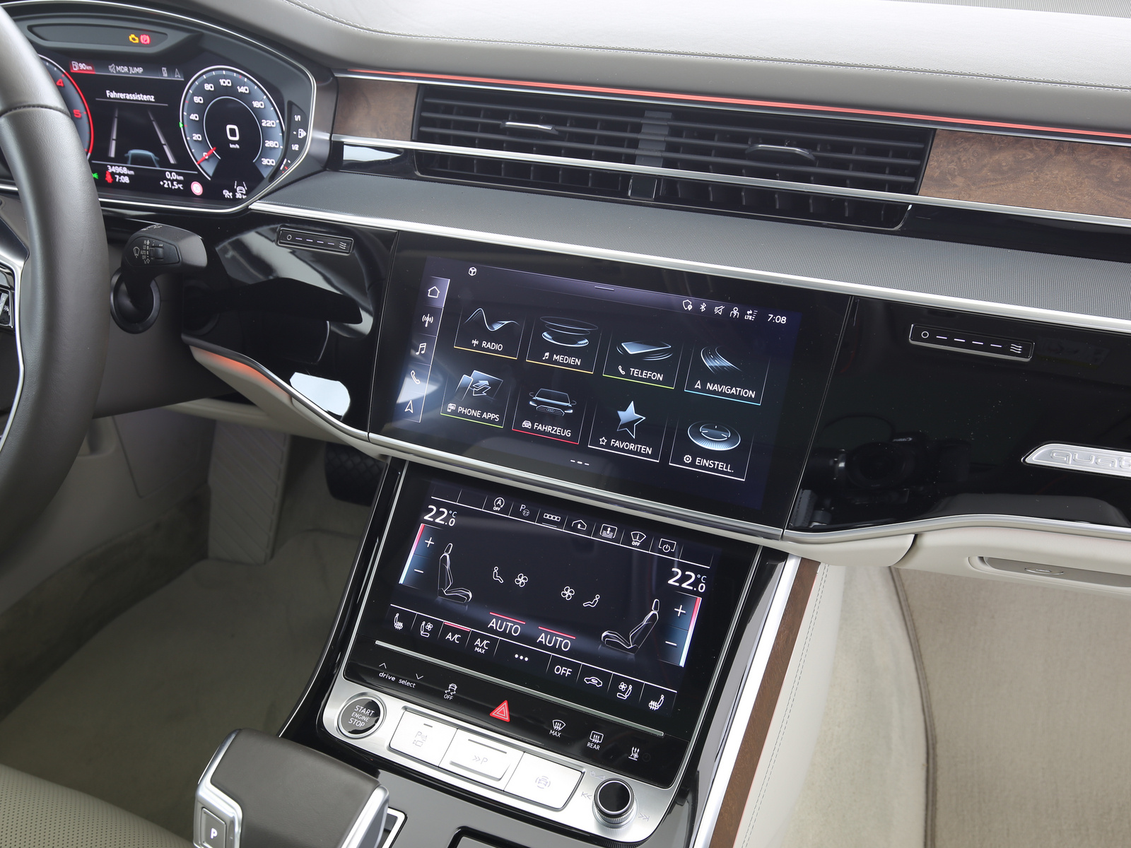 Audi A8 - Bild 13