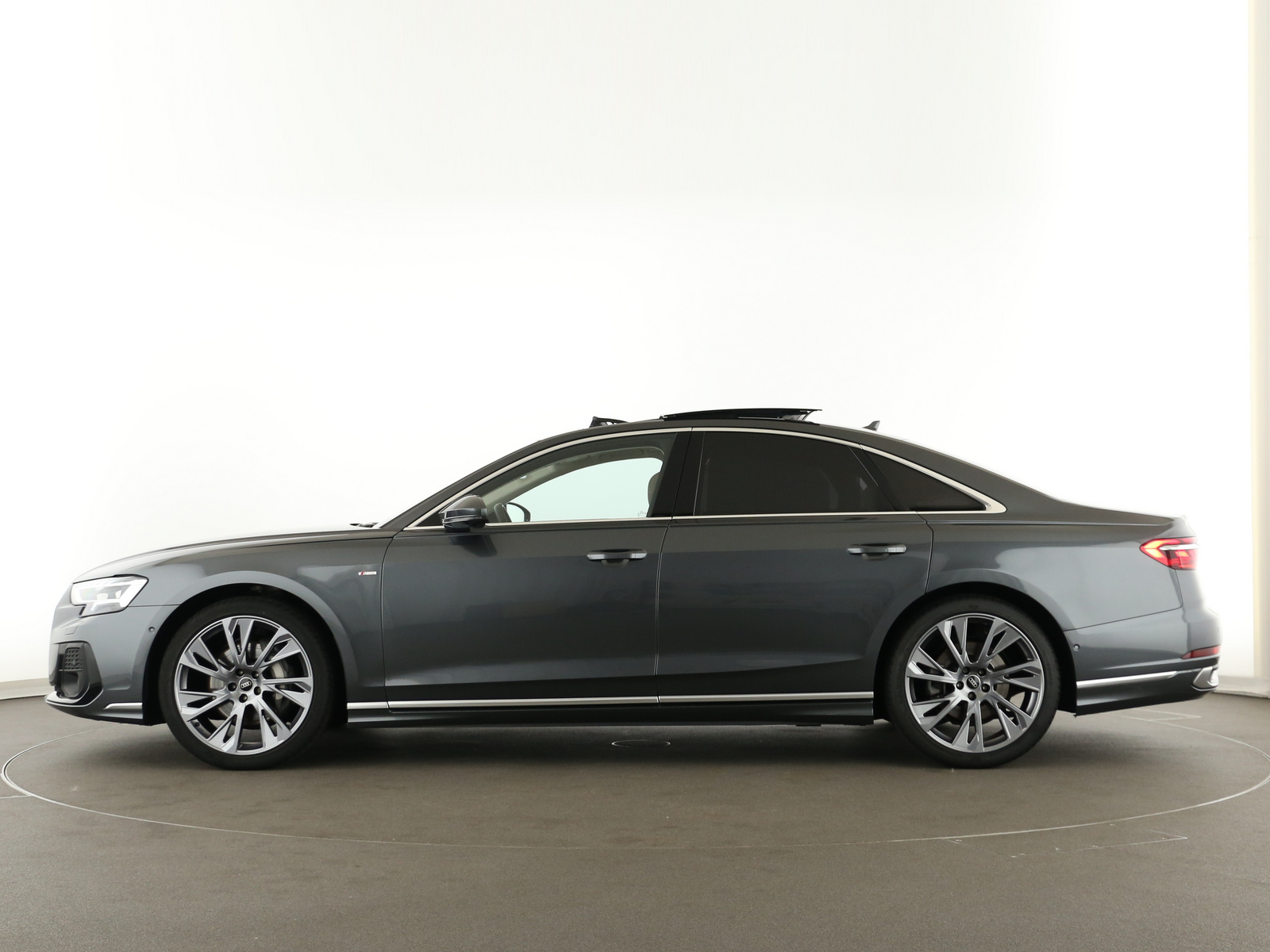 Audi A8 - Bild 4