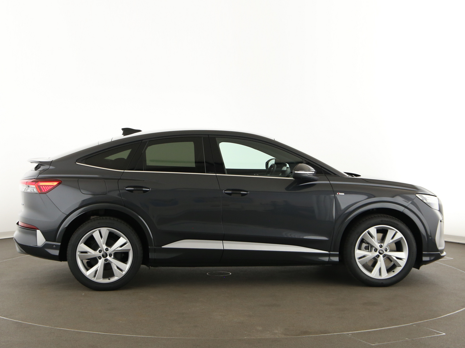 Audi Q4 e-tron - Bild 8